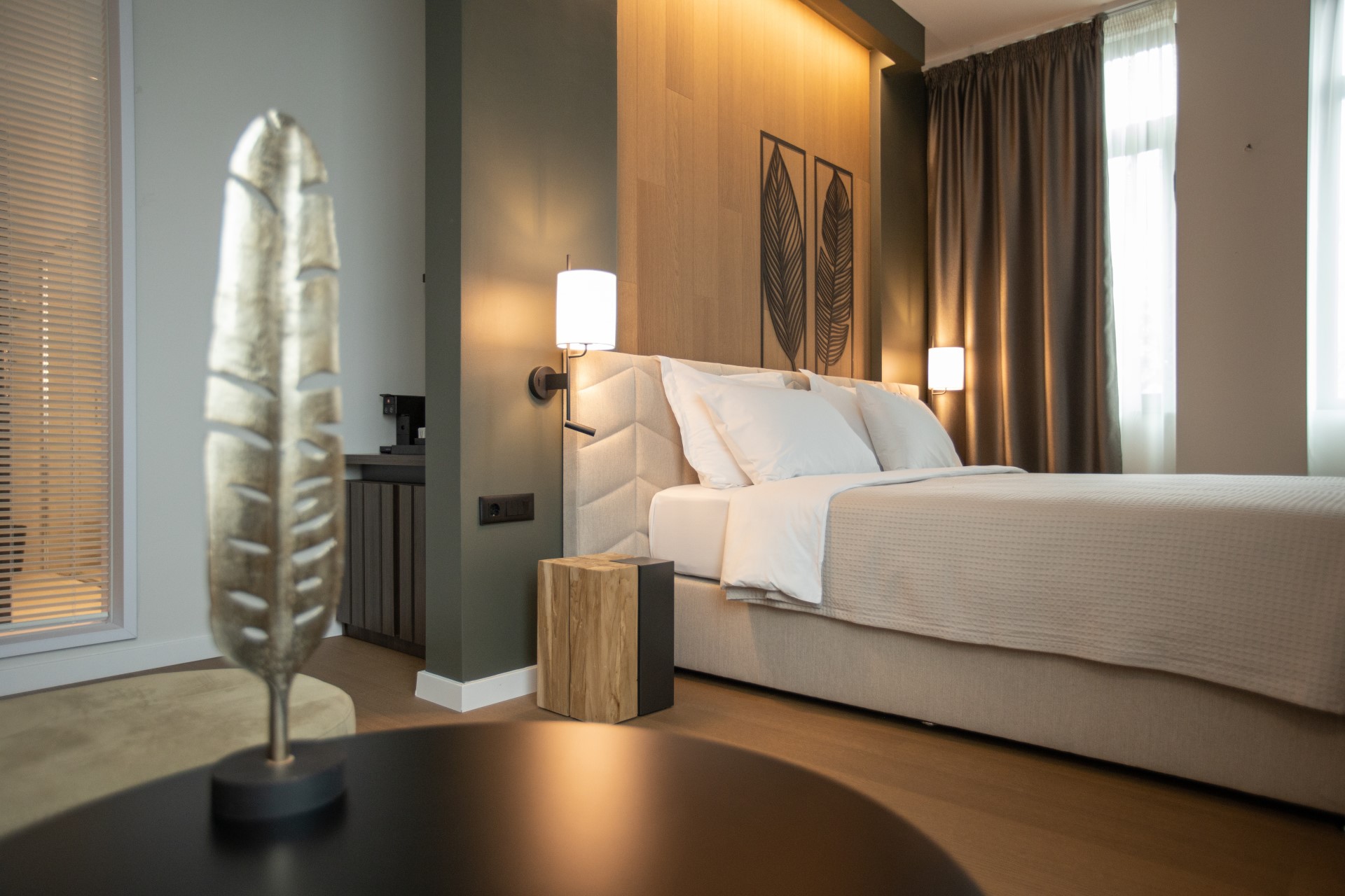 A refined lodge experience where comfort, gastronomy and nature meet